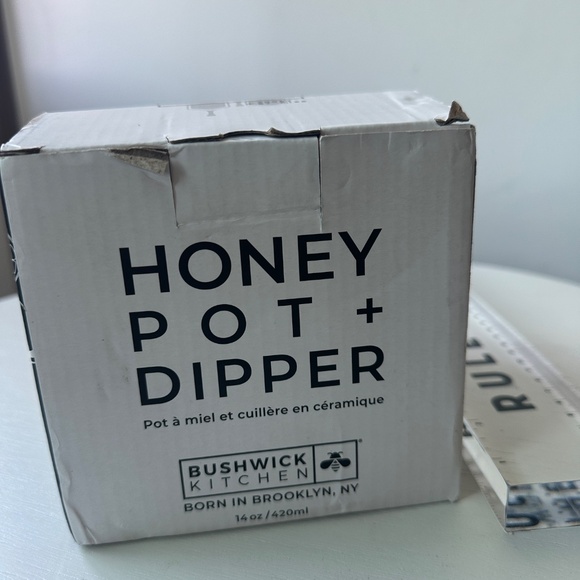 Bushwick Kitchen Honey Pot with Dipper - Picture 3 of 12